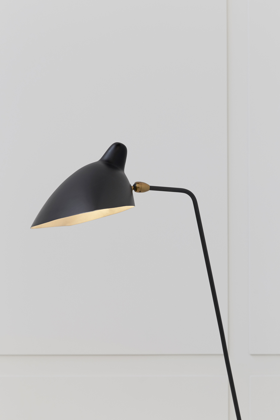 Serge Mouille, Lampadaire simple, vue 03