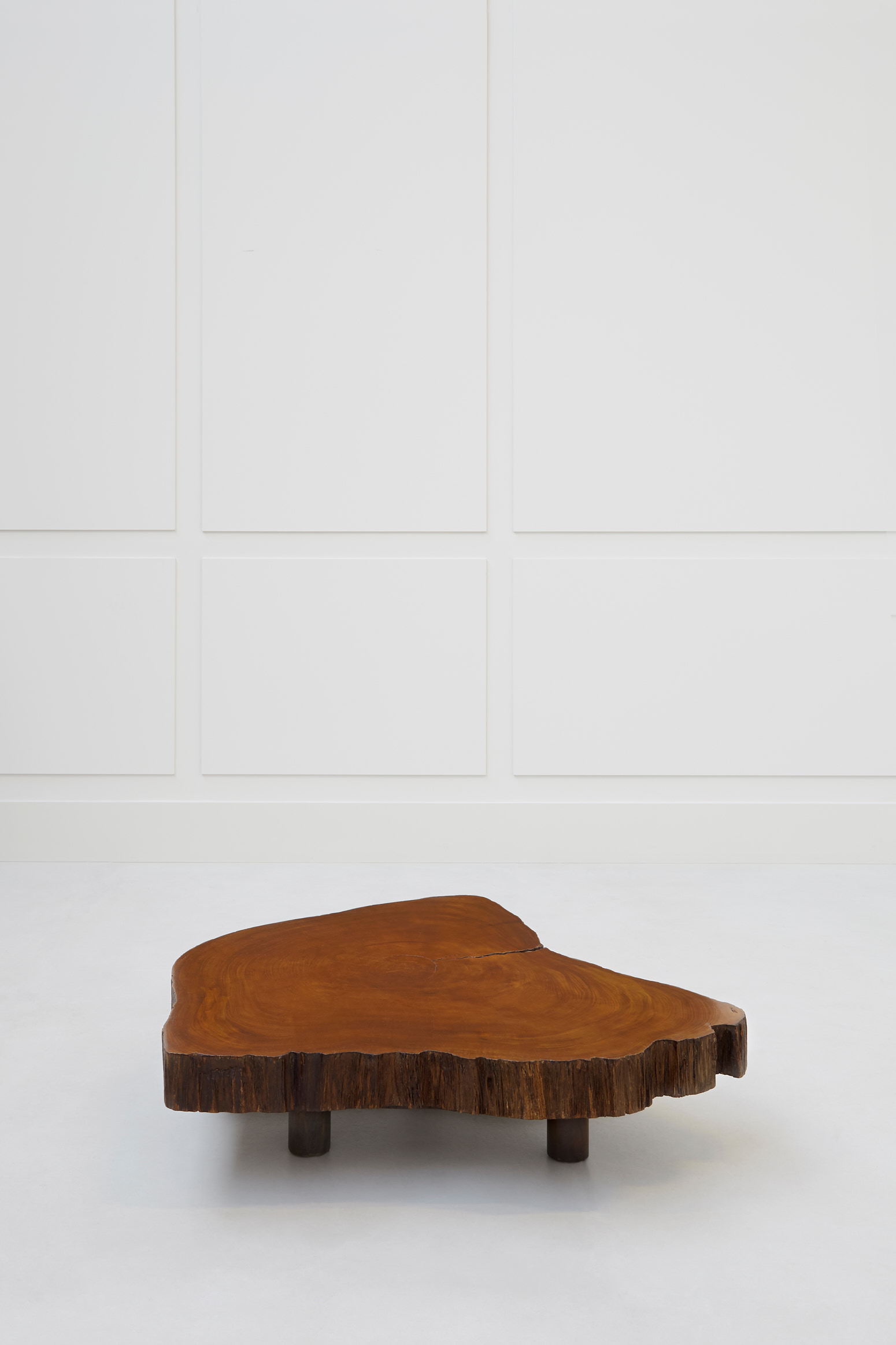 Joaquim Tenreiro,”Tronco” coffee table, vue 01