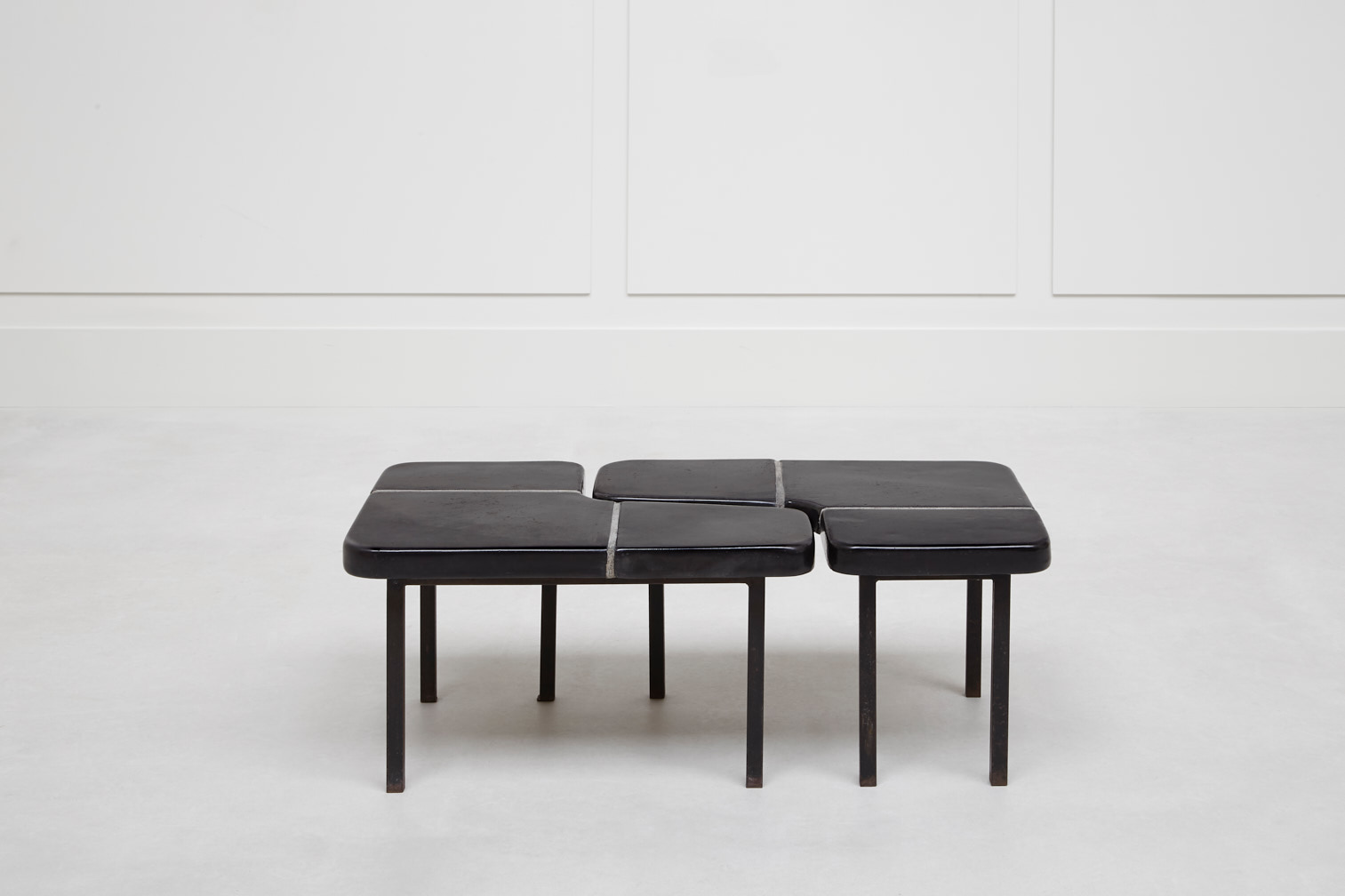 Georges Jouve, Pair of interlocking coffee tables, vue 02