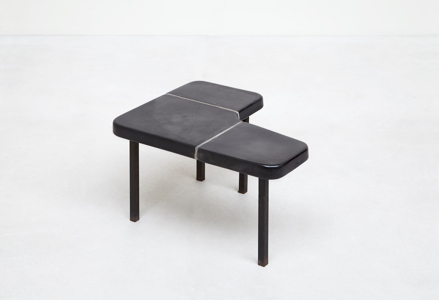 Georges Jouve, Pair of interlocking coffee tables, vue 04