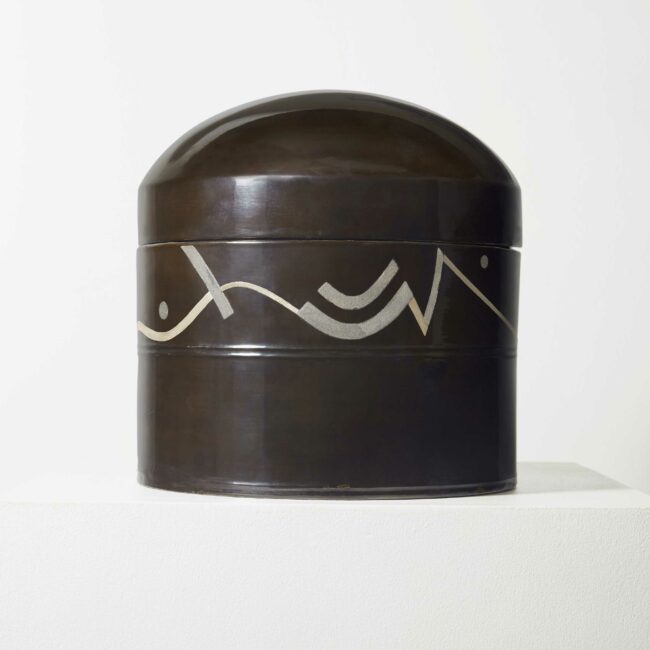 Eileen Gray, Lacquer box