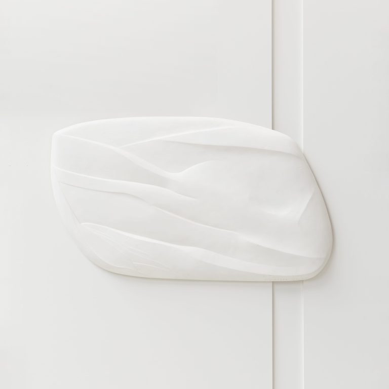 Valentine Schlegel, Low relief “La plage”
