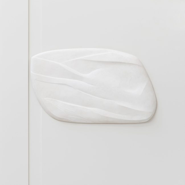 Valentine Schlegel, Low relief “La plage”