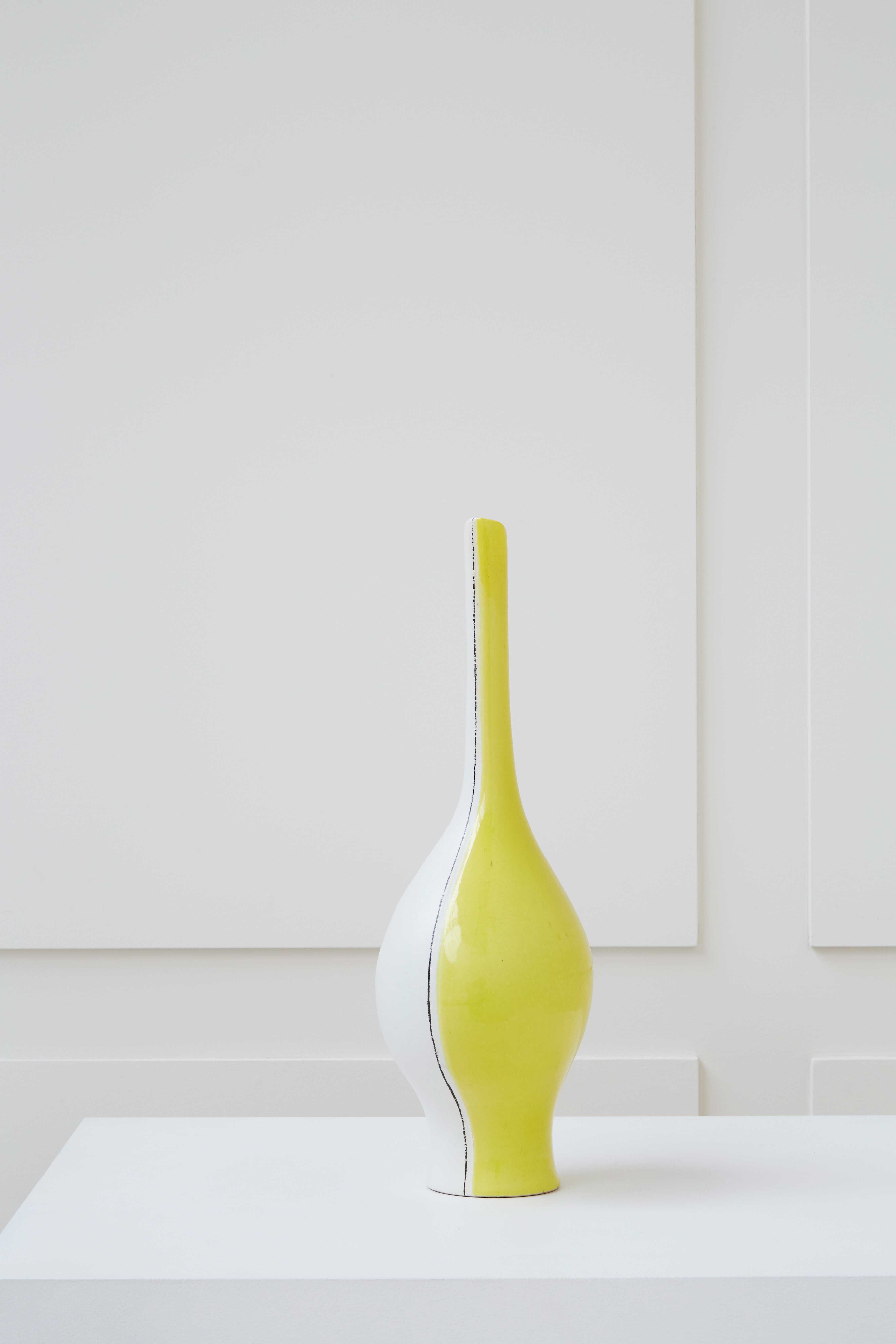 Denise Gatard, Vase, vue 01