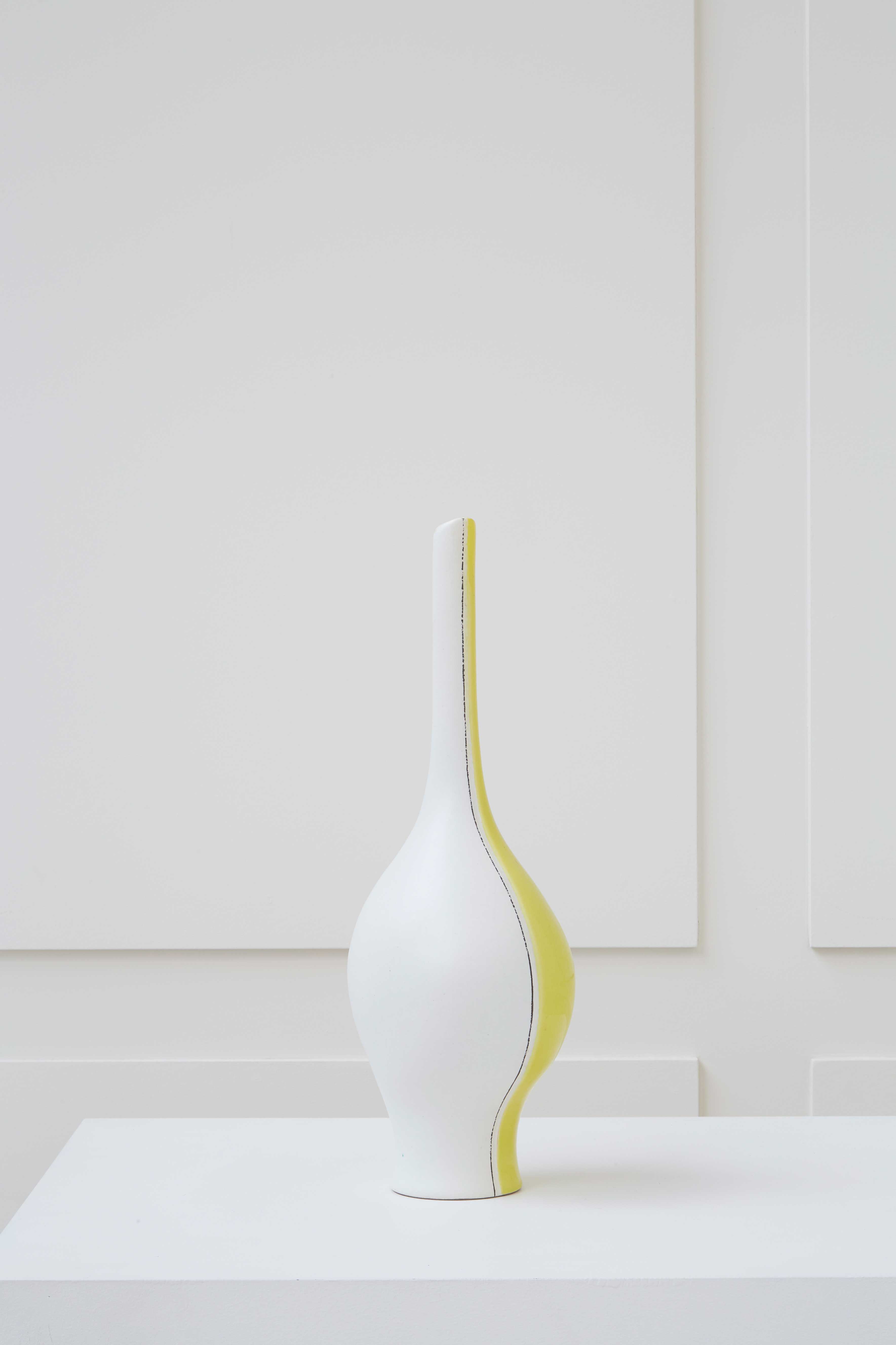 Denise Gatard, Vase, vue 02