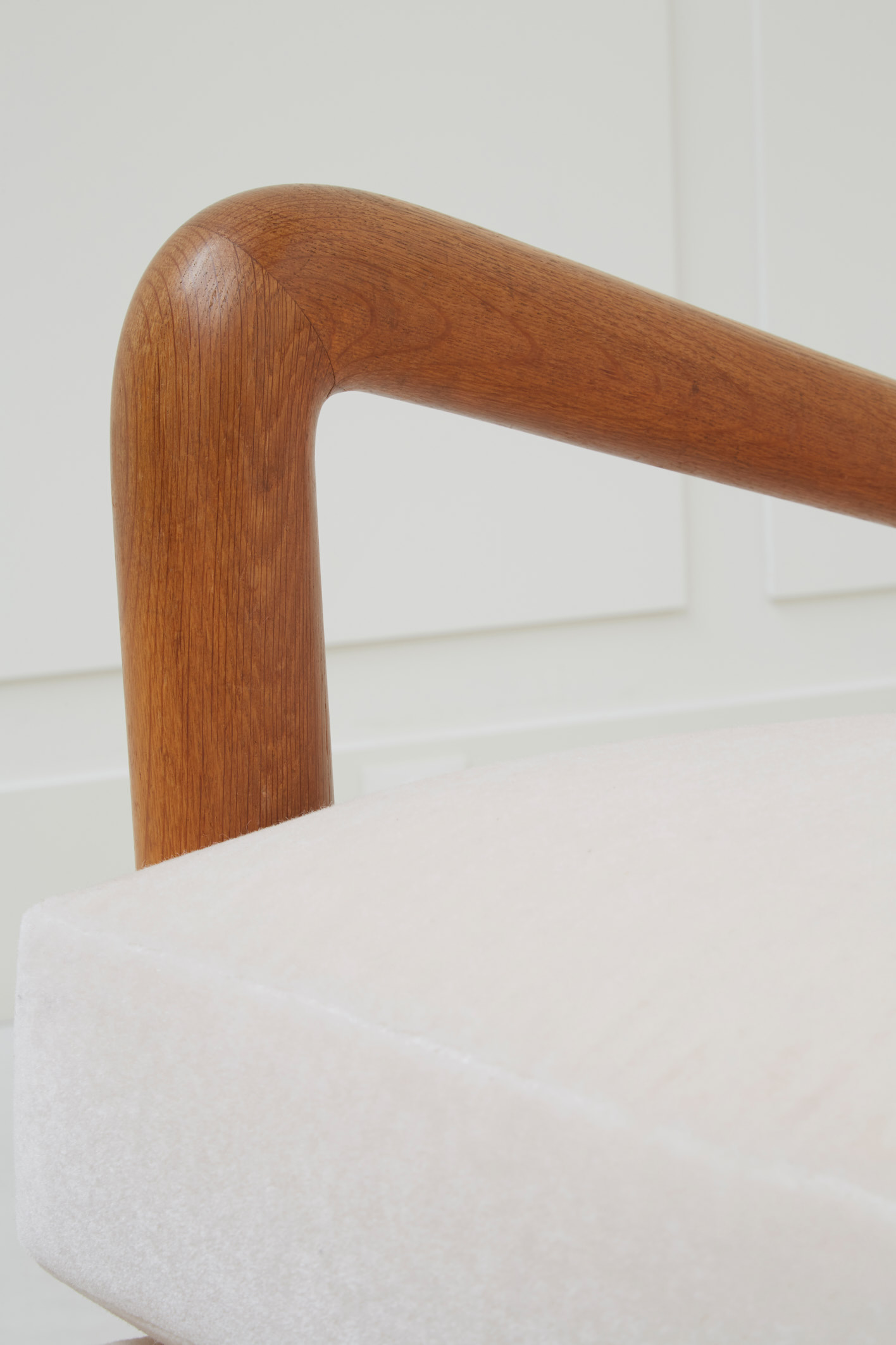 Jean Royère, Paire de fauteuils, vue 05