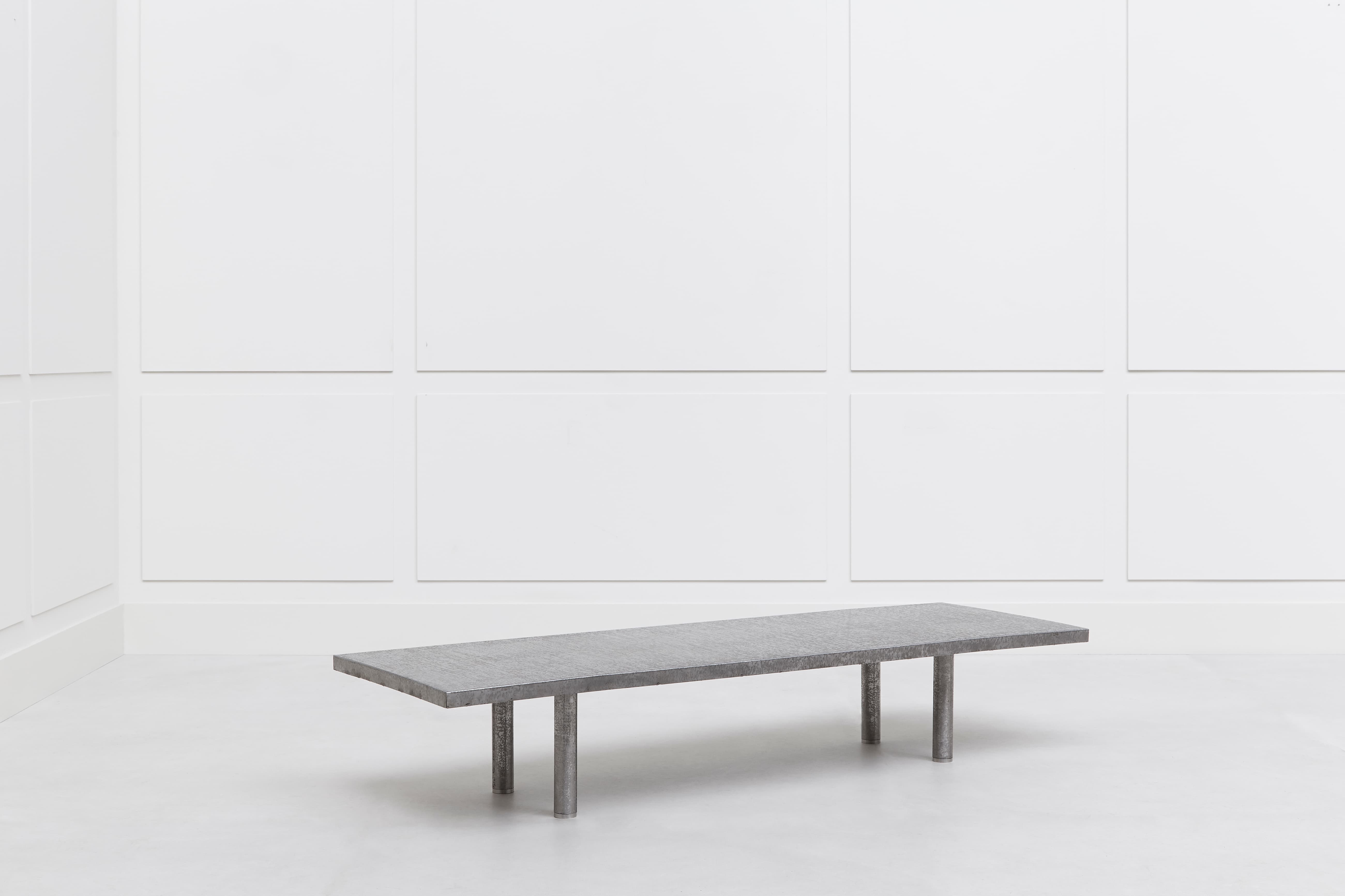 Philolaos Tloupas, Table basse, vue 03