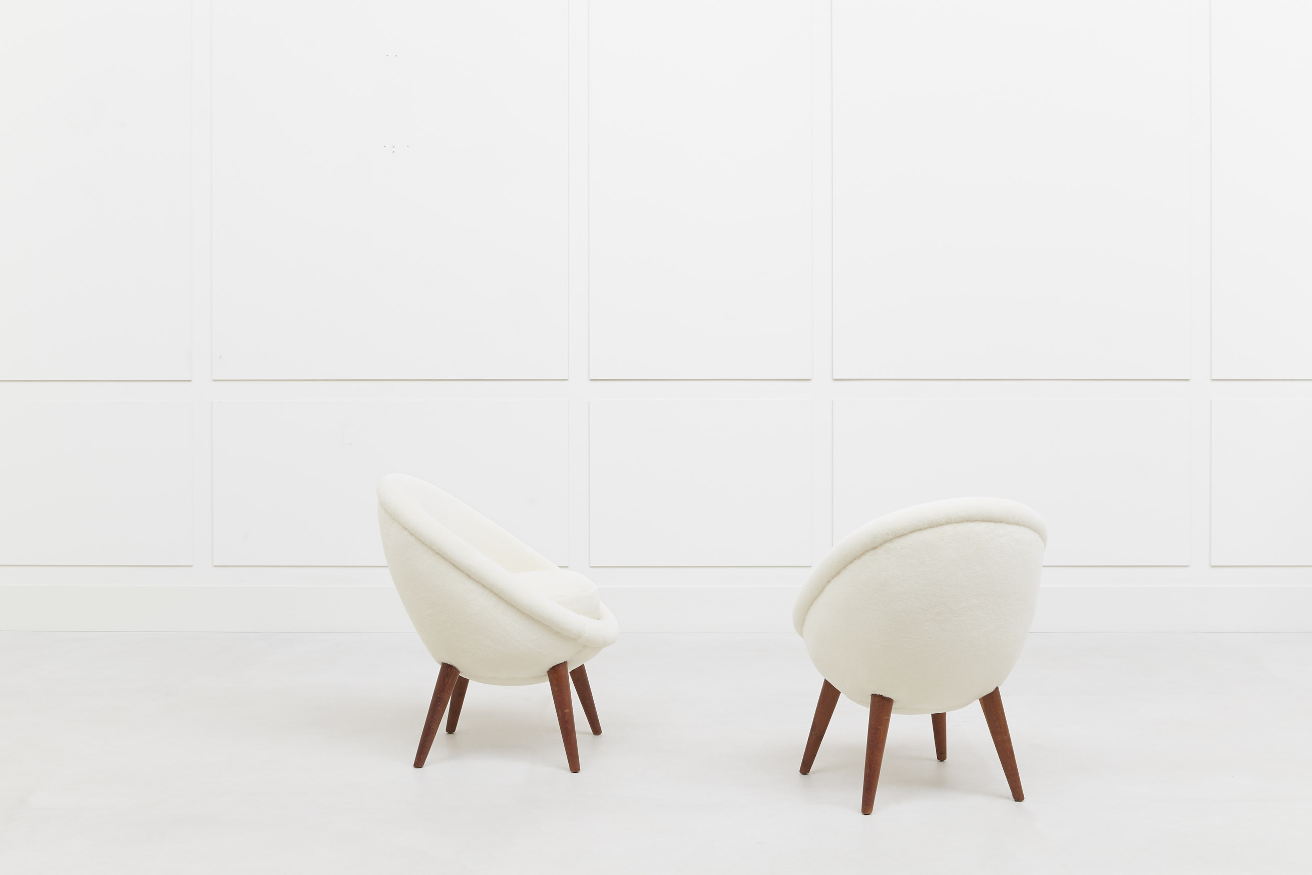 Jean Royère, Paire de fauteuils « Œuf », vue 04