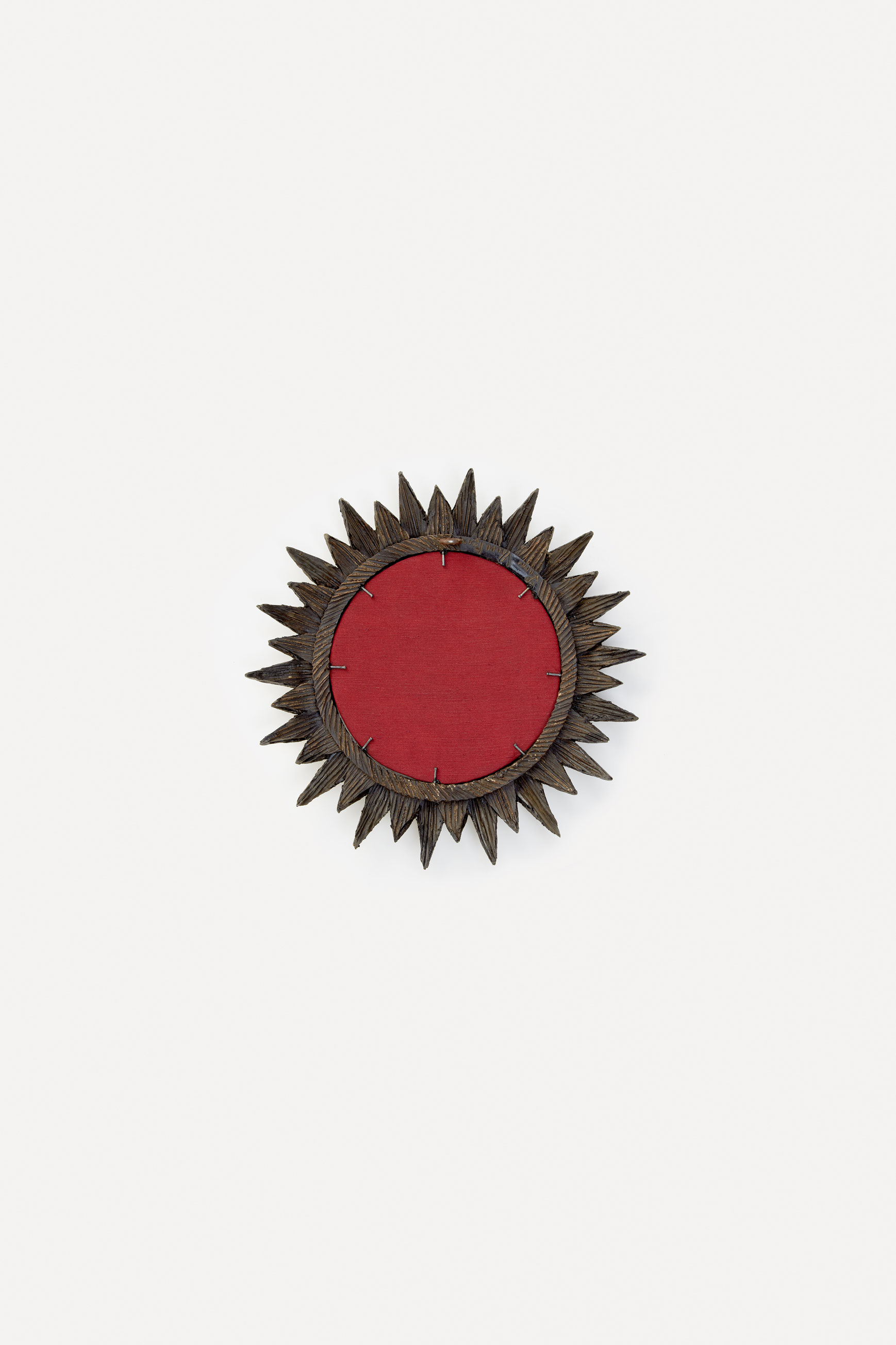 Line Vautrin, Miroir «Soleil à pointes n°1» rouge, vue 04