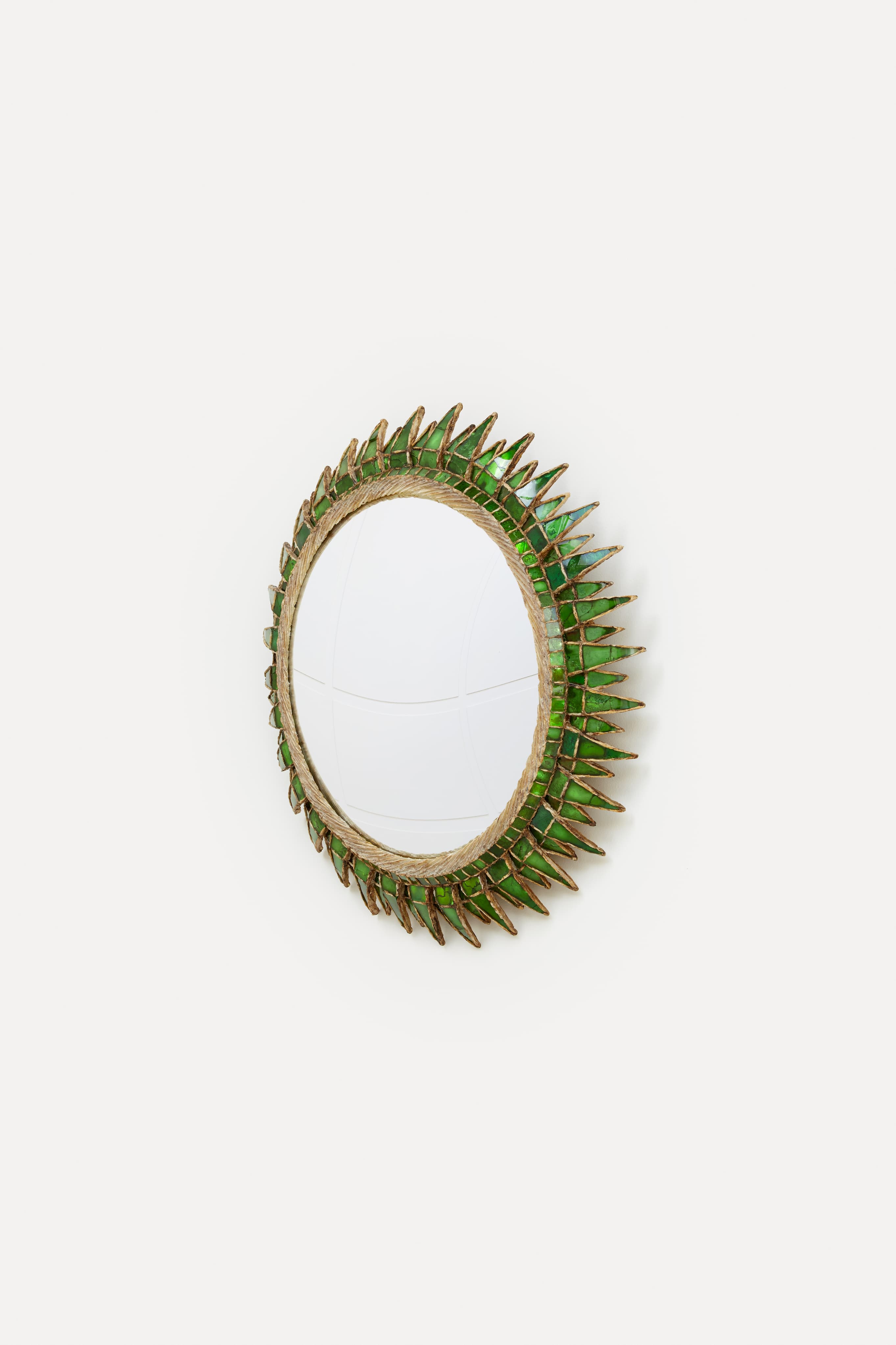 Line Vautrin, Miroir «Soleil à Pointes n°4» vert, vue 02